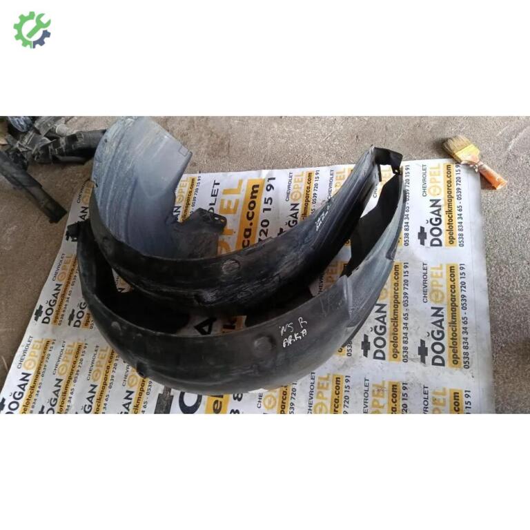 Opel Insignia Davlumbaz çıkma parça