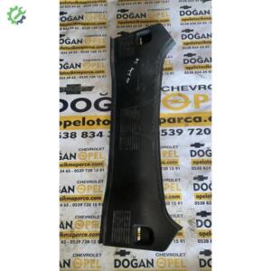 Opel Insignia Bagaj Işık Kaplaması GM
