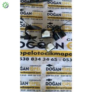 Opel İnsignia Çıkma Orijinal Arka emmniyet Kemerleri GM
