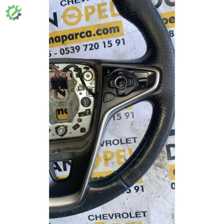 Opel Insignia çıkma parça