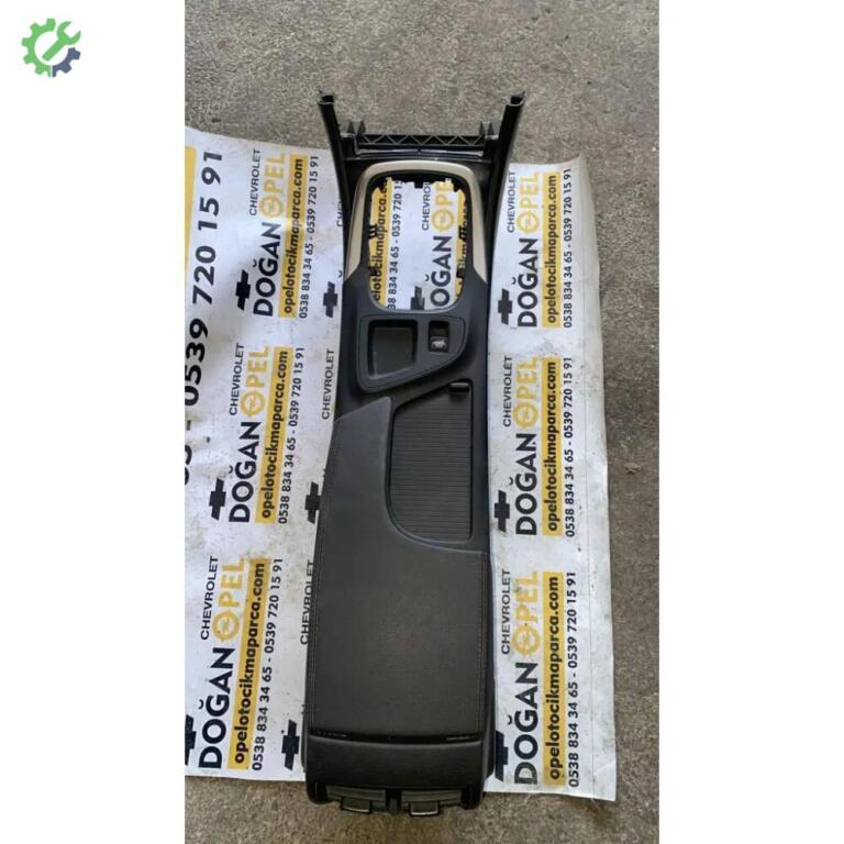 Opel Insignia Orta Konsol çıkma parça
