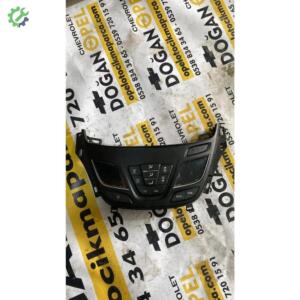Opel İnsignia Makyajlı Kasa Klima Kontrol Paneli GM 26202381