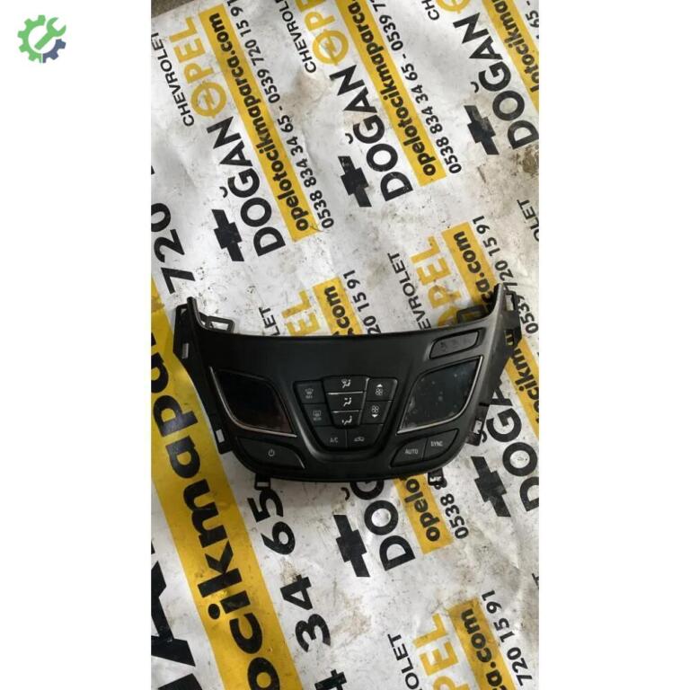 Opel Insignia Klima Kontrol Paneli çıkma parça
