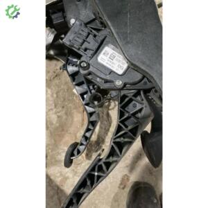Opel İnsignia A 1.6 2.0 Elektronik Gaz Pedalı GM 13237352 DG