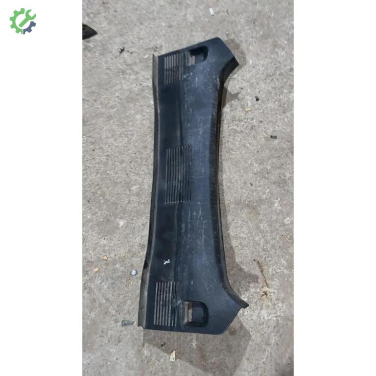 Opel Insignia Bagaj Eşik Kaplama çıkma parça