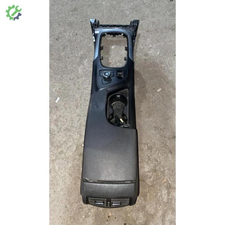 Opel Insignia Orta Konsol çıkma parça