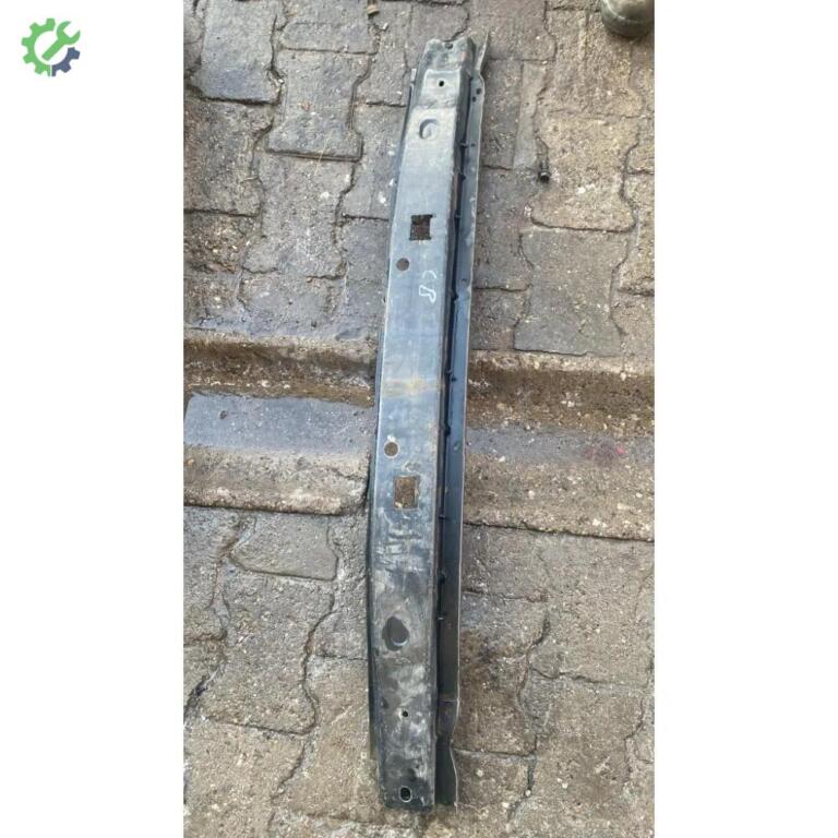 Opel Corsa Tampon Demiri çıkma parça