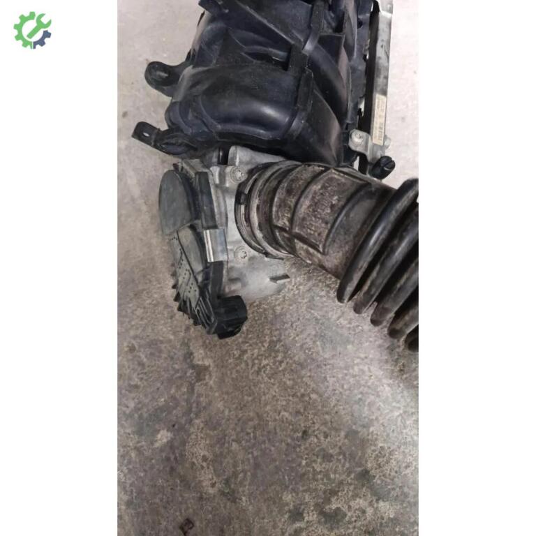 Opel Corsa Gaz Kelebeği çıkma parça