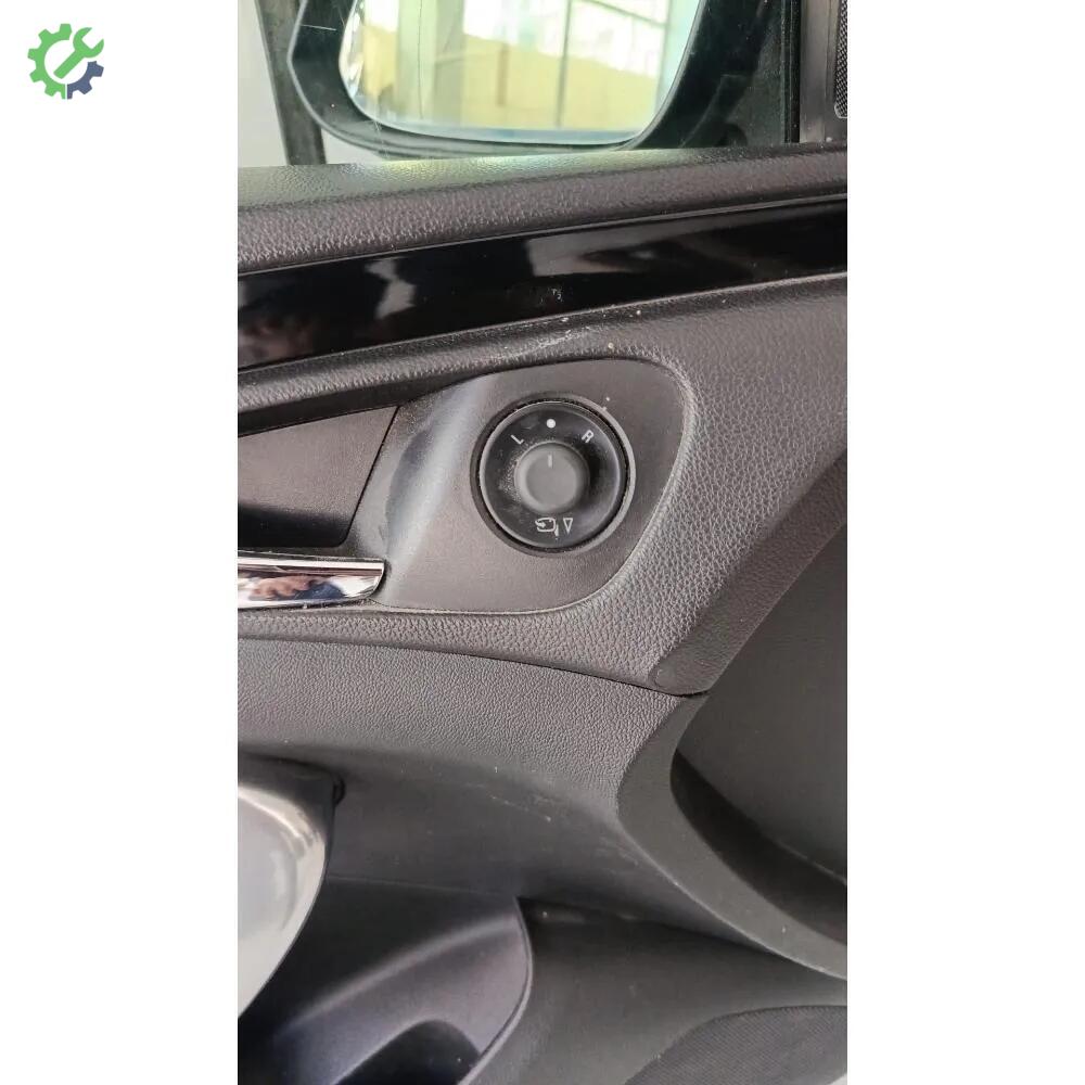 Opel Insignia Cam Düğmesi çıkma parça