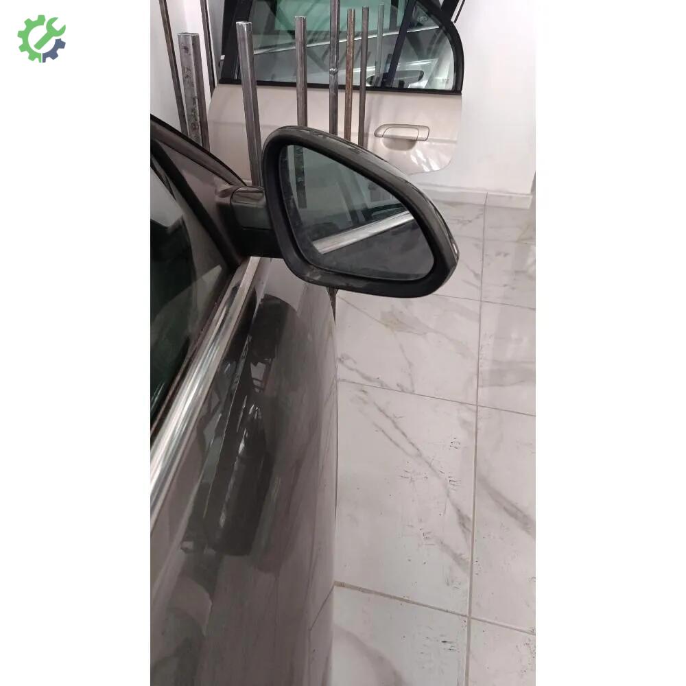 Opel Insignia Ayna çıkma parça