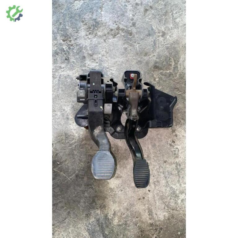 Opel Corsa Debriyaj çıkma parça