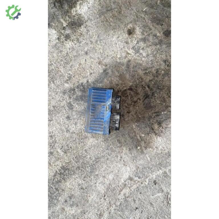 Opel Corsa Röle çıkma parça