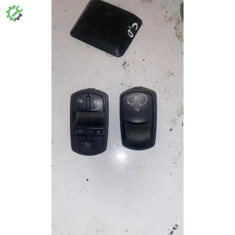 Opel Corsa Cam çıkma parça