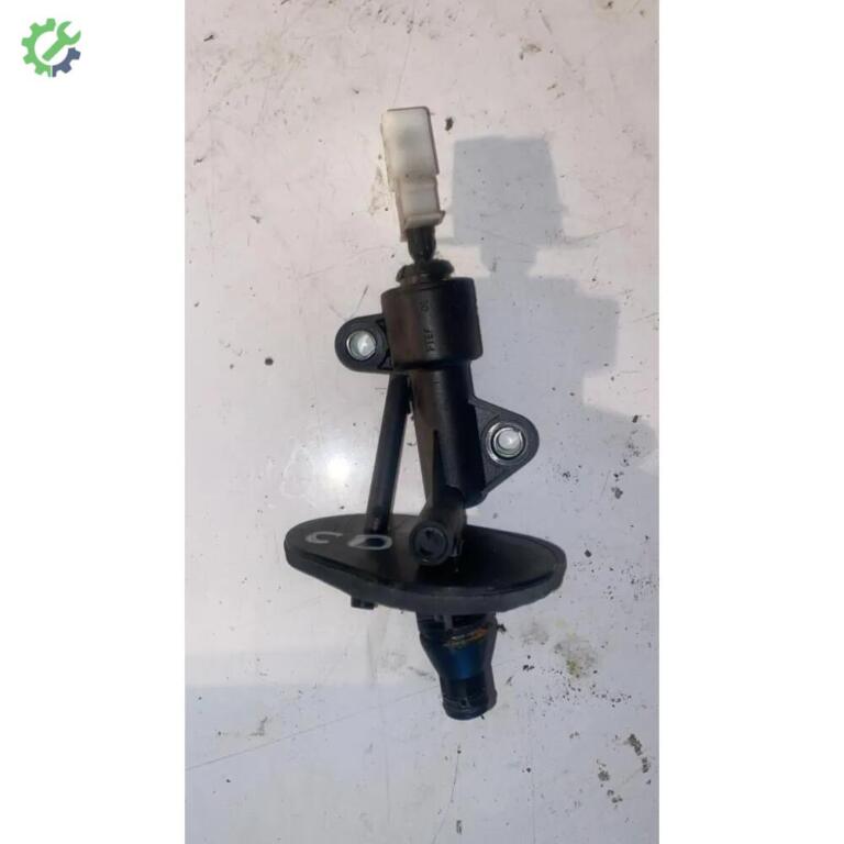 Opel Corsa Debriyaj çıkma parça