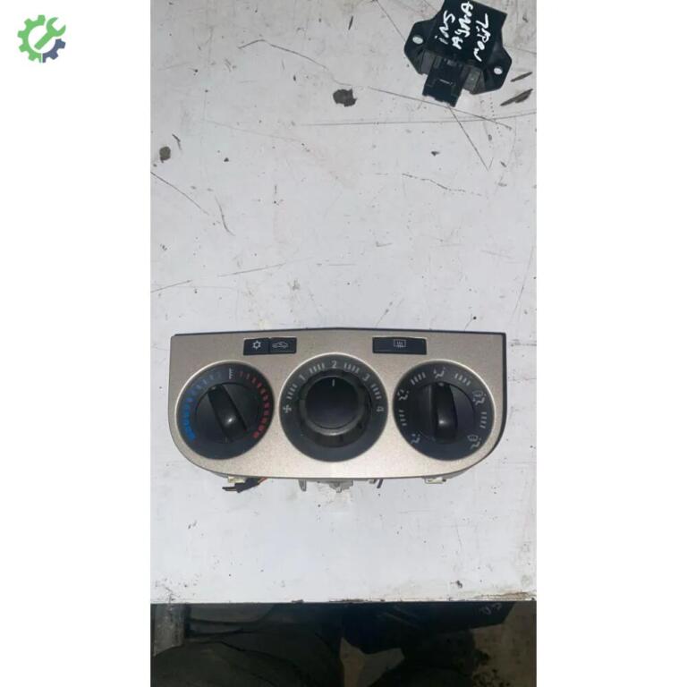 Opel Corsa Klima Kontrol Paneli çıkma parça