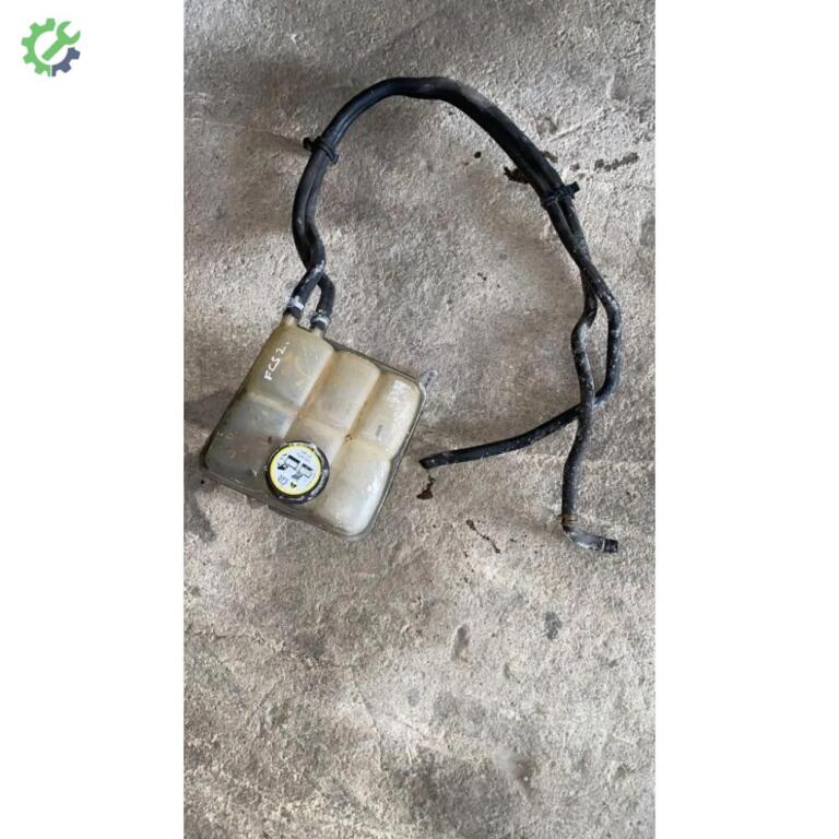 Ford Focus Yedek Su Deposu çıkma parça