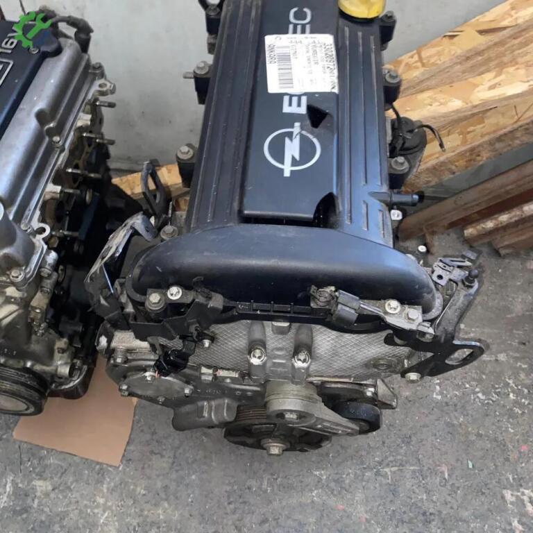 Opel Zafira çıkma parça