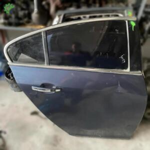 Opel İnsignia Sağ Arka Kapı Çıkma