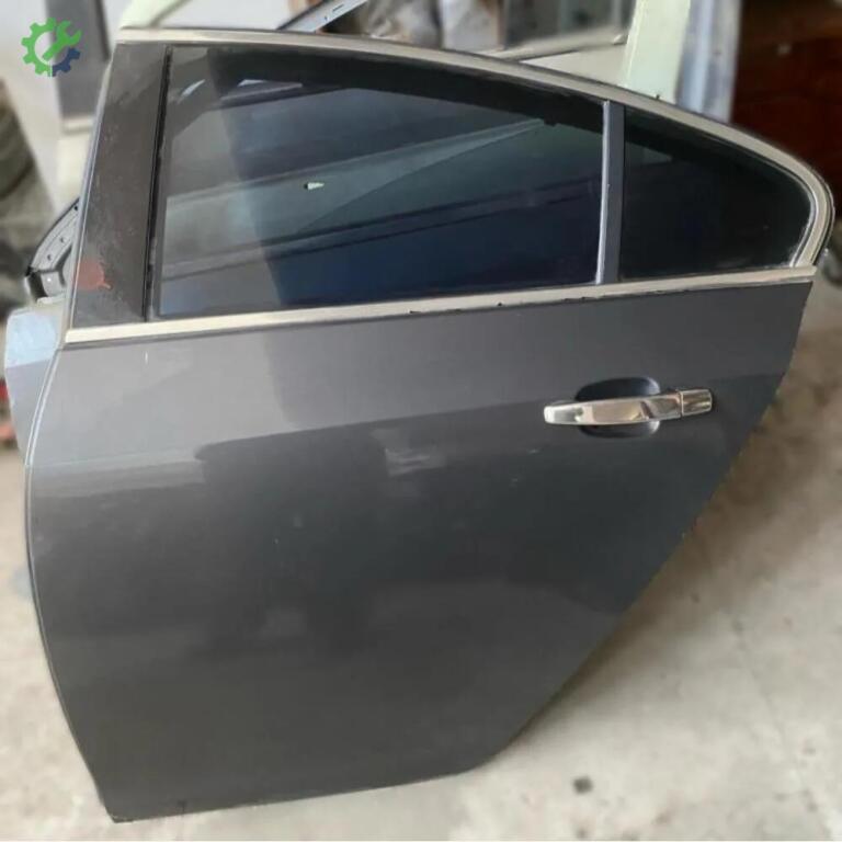 Opel Insignia Sol Arka Kapı çıkma parça