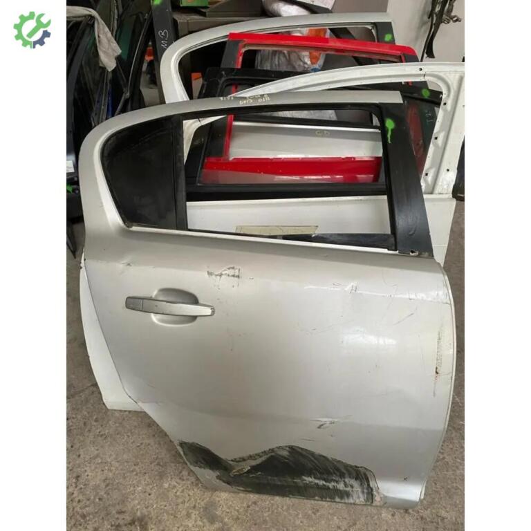 Opel Corsa Sağ Arka Kapı çıkma parça