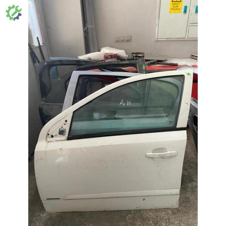 Opel Astra Sol Ön Kapı çıkma parça