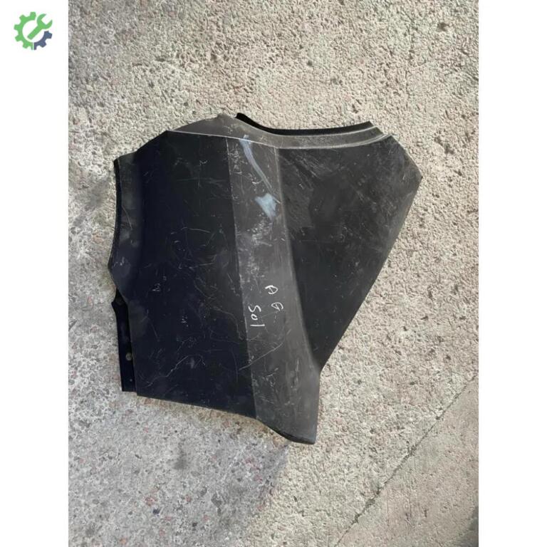 Opel Astra Arka Çamurluk çıkma parça