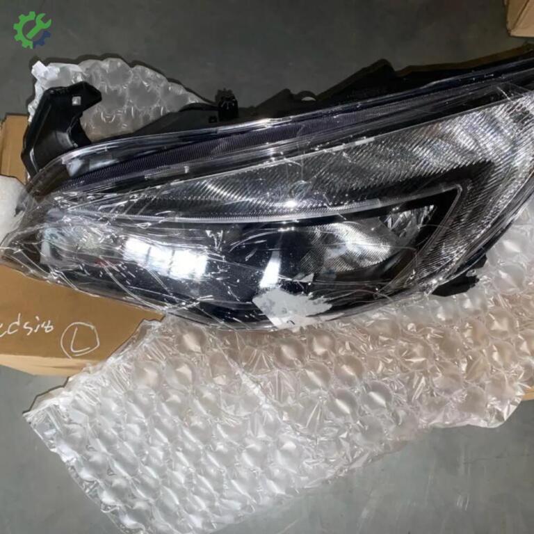 Opel Astra Ön Far çıkma parça