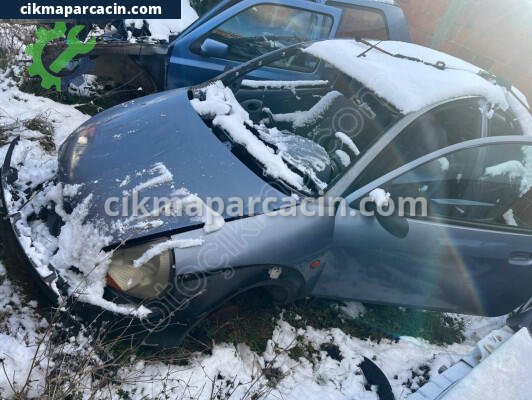 Ford Ka Çamurluk çıkma parça