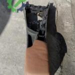 BMW 3 DERİSİ  DERİ KONSOL ORJİNAL ÇIKMA