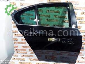 BMW 520 F10 SAĞ ARKA KAPI SİYAH HATASIZ BOYASIZ