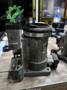 BMW E36 318 benzinli boğaz kelebeği takım