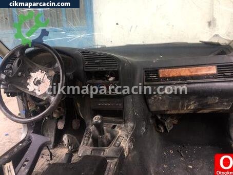 BMW 3 Serisi Göğüs çıkma parça