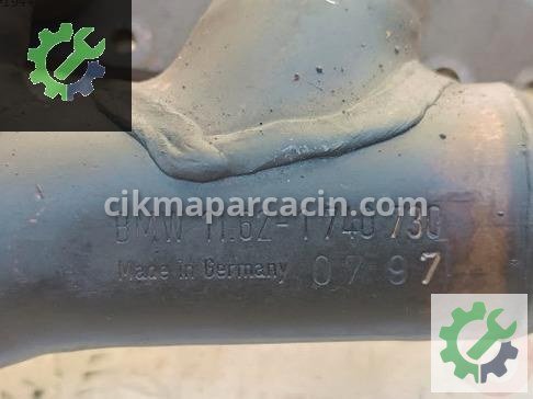 BMW 3 Serisi Egzoz Manifoldu 1740730 çıkma parça