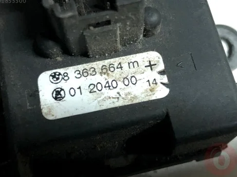 BMW X5 Silecek Kolu 8363664M çıkma parça