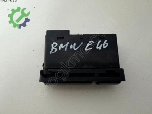 BMW 3 Serisi Flaşör Düğmesi 61318368920 çıkma parça