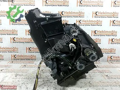 BMW 8 Serisi Kalorifer çıkma parça