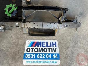 BMW E60 530İ ÇIKMA ÖN PANEL 7033696