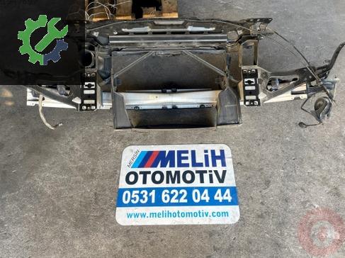 BMW 5 Serisi Ön Panel 7033696 çıkma parça