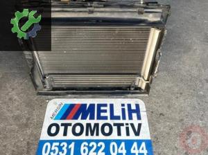 BMW E60 BENZİNLİ ÇIKMA RADYATÖR SETİ 17107519205