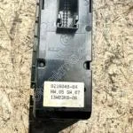 BMW E84 ÇIKMA DÖRTLÜ CAM DÜĞMESİ 9216049 9193659
