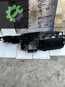 BMW X1 Komple Torpido çıkma parça
