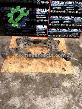 BMW 3 Serisi Travers 6783713 çıkma parça