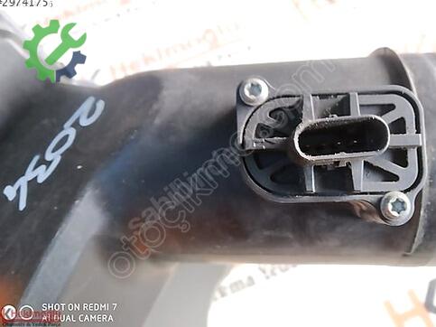 BMW 5 Serisi 13717612014 çıkma parça