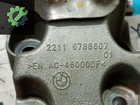 BMW 5 Serisi Motor Takozu & Kulağı 6788607 çıkma parça