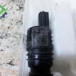 BMW F30 CAM SU FİSKİYE BİDONU MOTORU VE KAPAĞI 7302589-01