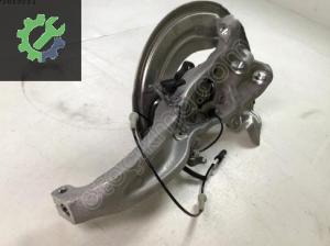 BMW G30 ÇIKMA SAĞ ÖN TAŞIYICI 6884382