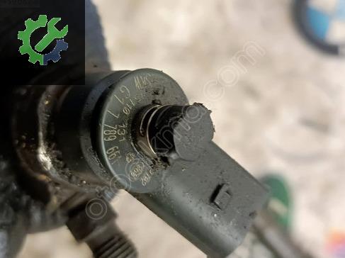BMW 3 Serisi Enjektör 7789661 çıkma parça