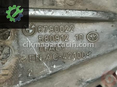 BMW X5 Motor Takozu & Kulağı 6790022 çıkma parça
