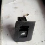 BMW X5 E53 01/07 sağ arka cam açma düğmesi