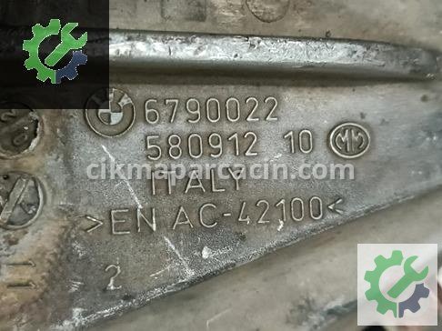 BMW X6 Motor Takozu & Kulağı 6790022 çıkma parça